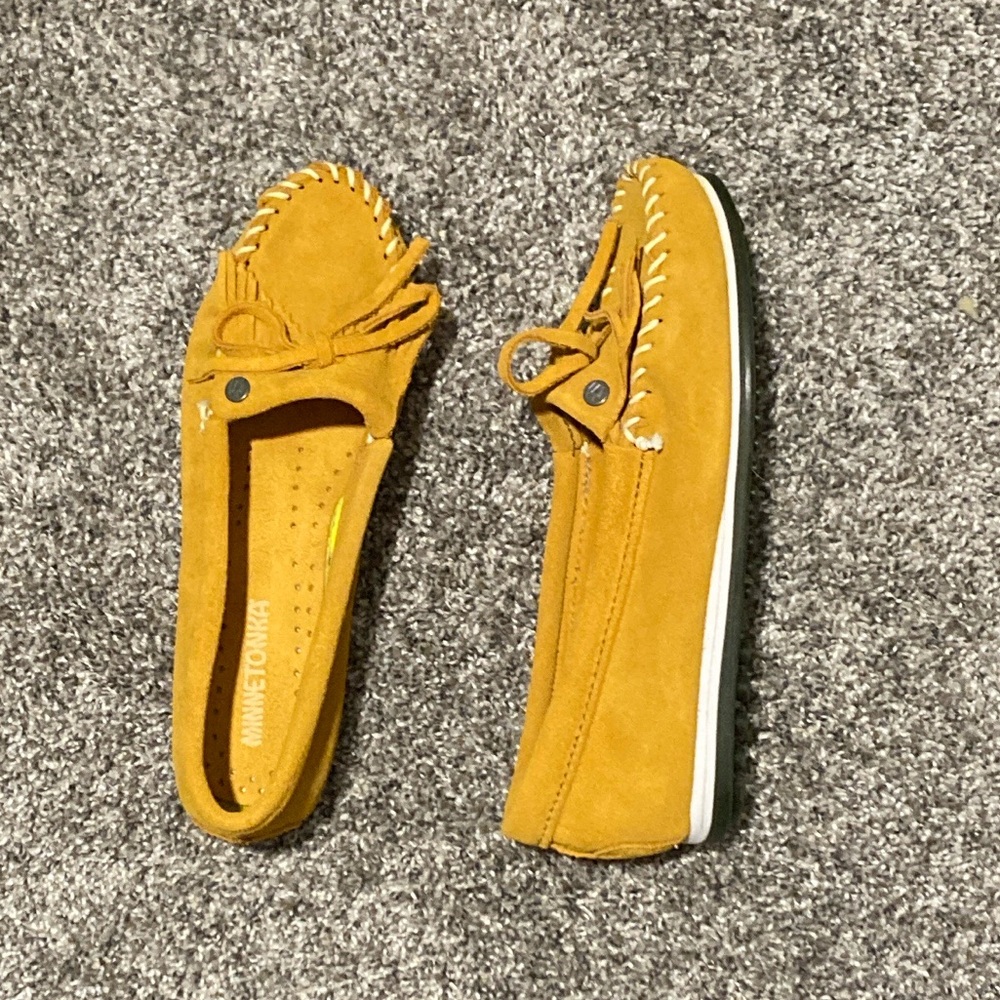 Minnetonka Women's Yellow Moccasins - Picture 2 of 12